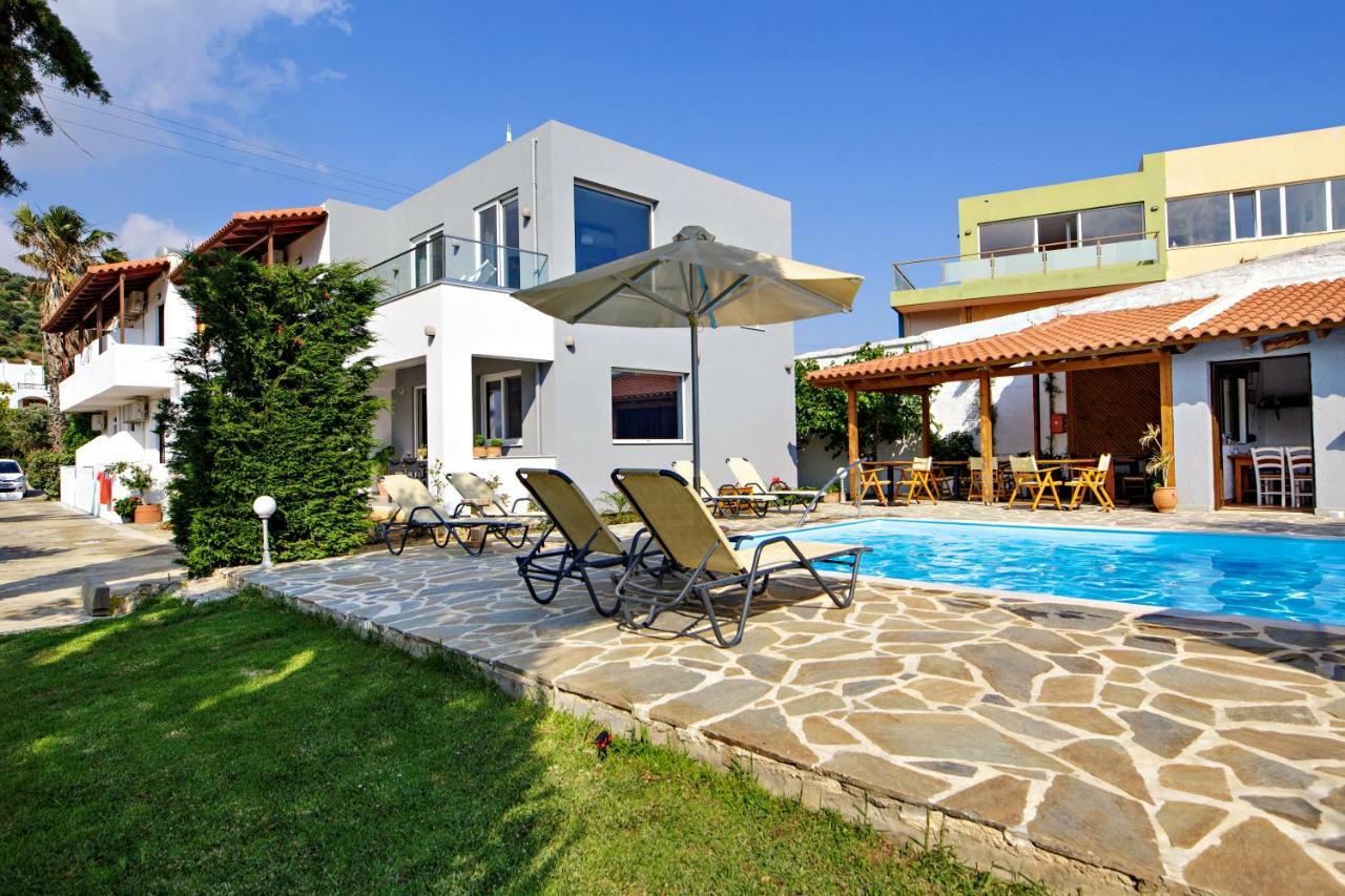 Irida Guesthouse By The Pool Plakiás Eksteriør bilde